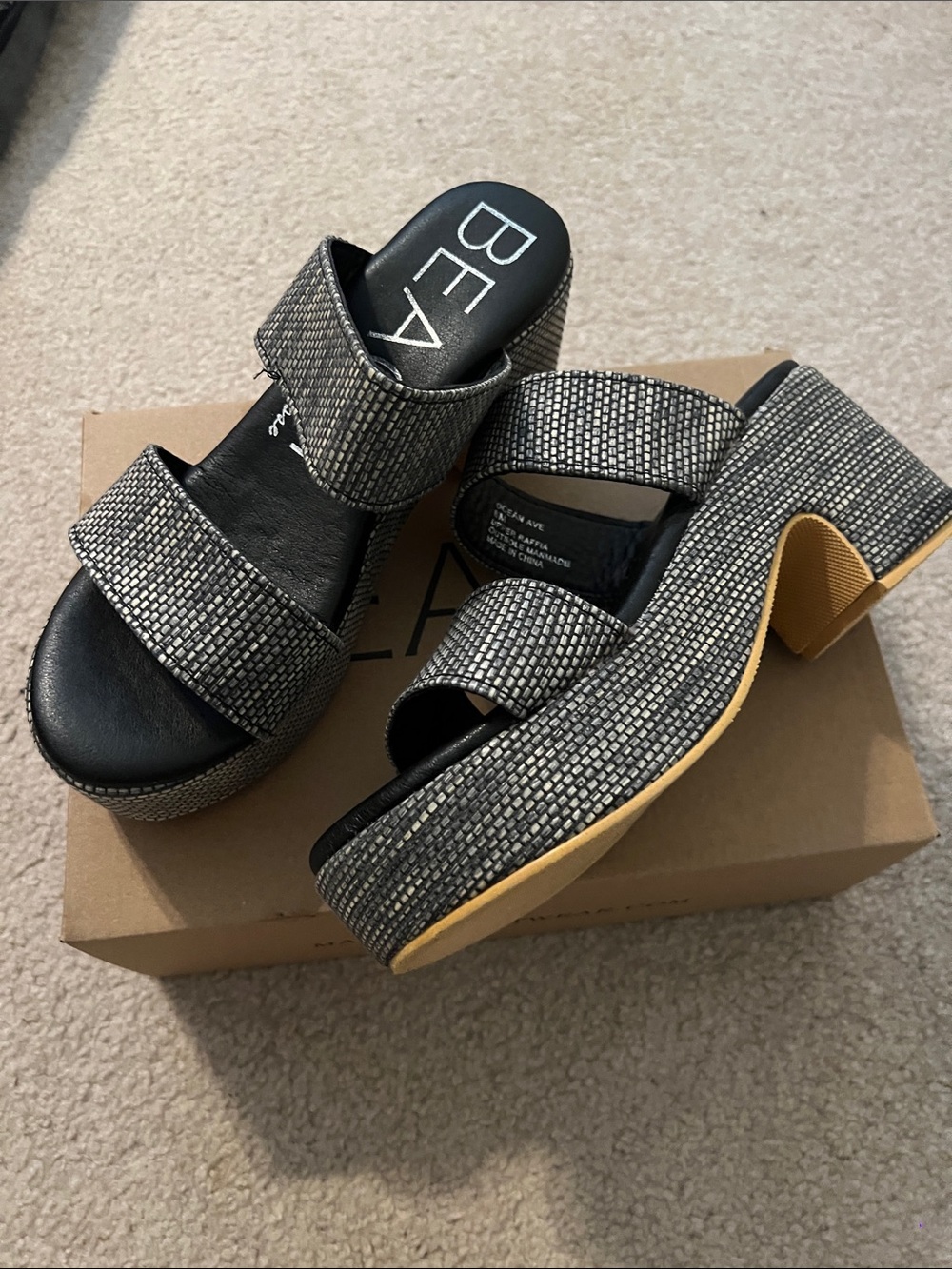 BEA Metallic Black Platform Sandals with Chunky Heel